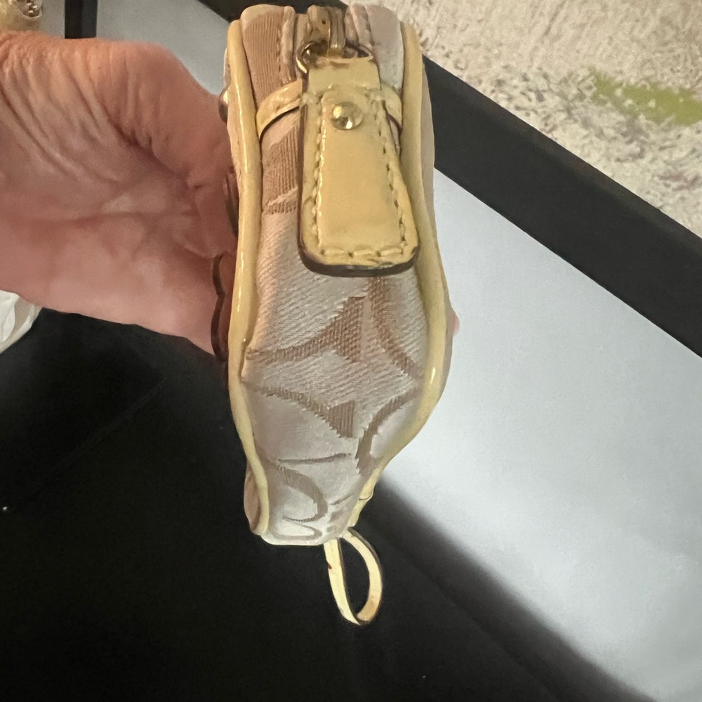 Coach Happy Large Signature Tote & Wallet - Picture 14 of 16